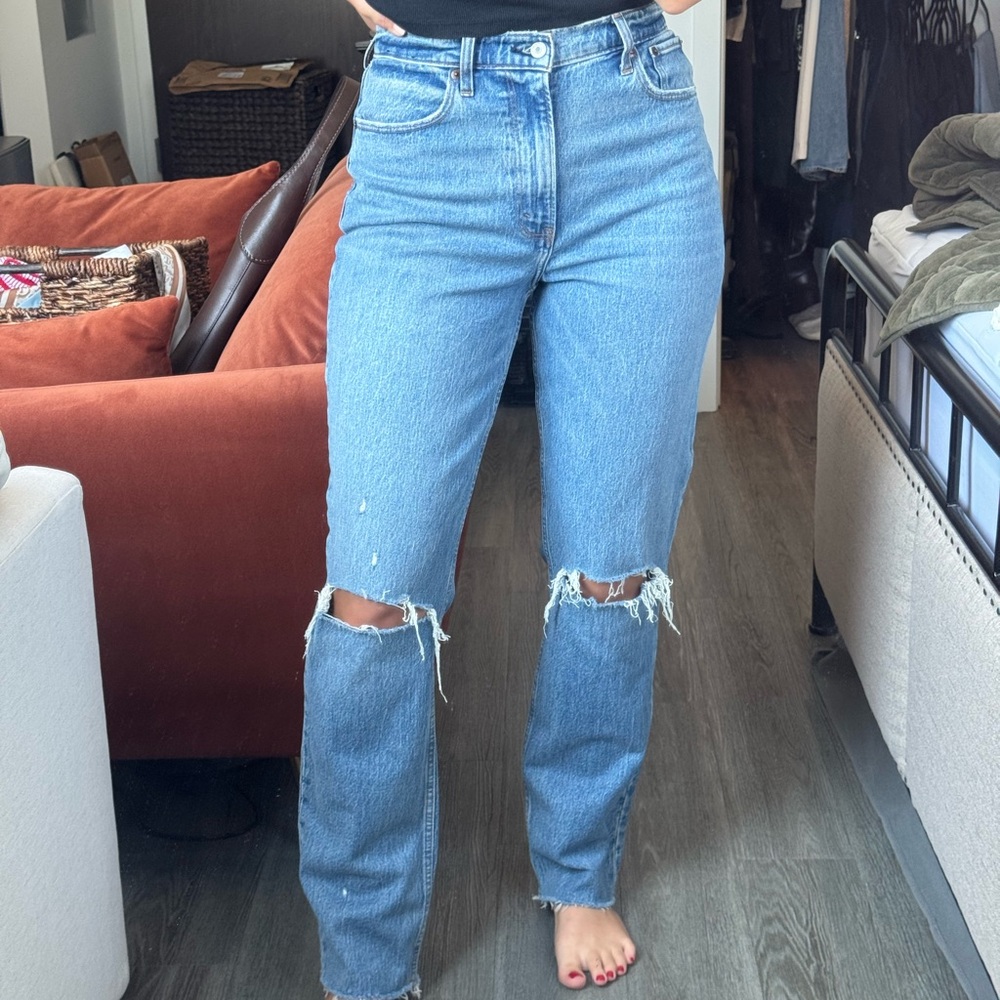 Abercrombie & Fitch 90's Straight Ultra High Rise Blue Distressed Jeans